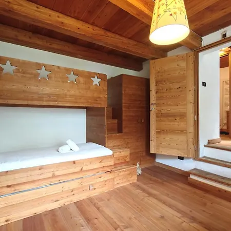 Hostdomus - La Maison Di Billy Apartament Sestriere